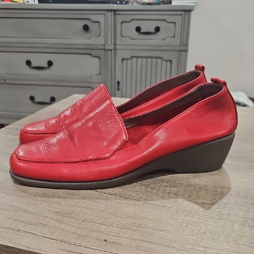 TLC Red Leatherwide fit Women's Wedge Loafers size 7